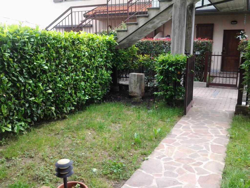 Villetta Rossini: Shared Apartment with Taxi Service Valbrembo Exterior photo